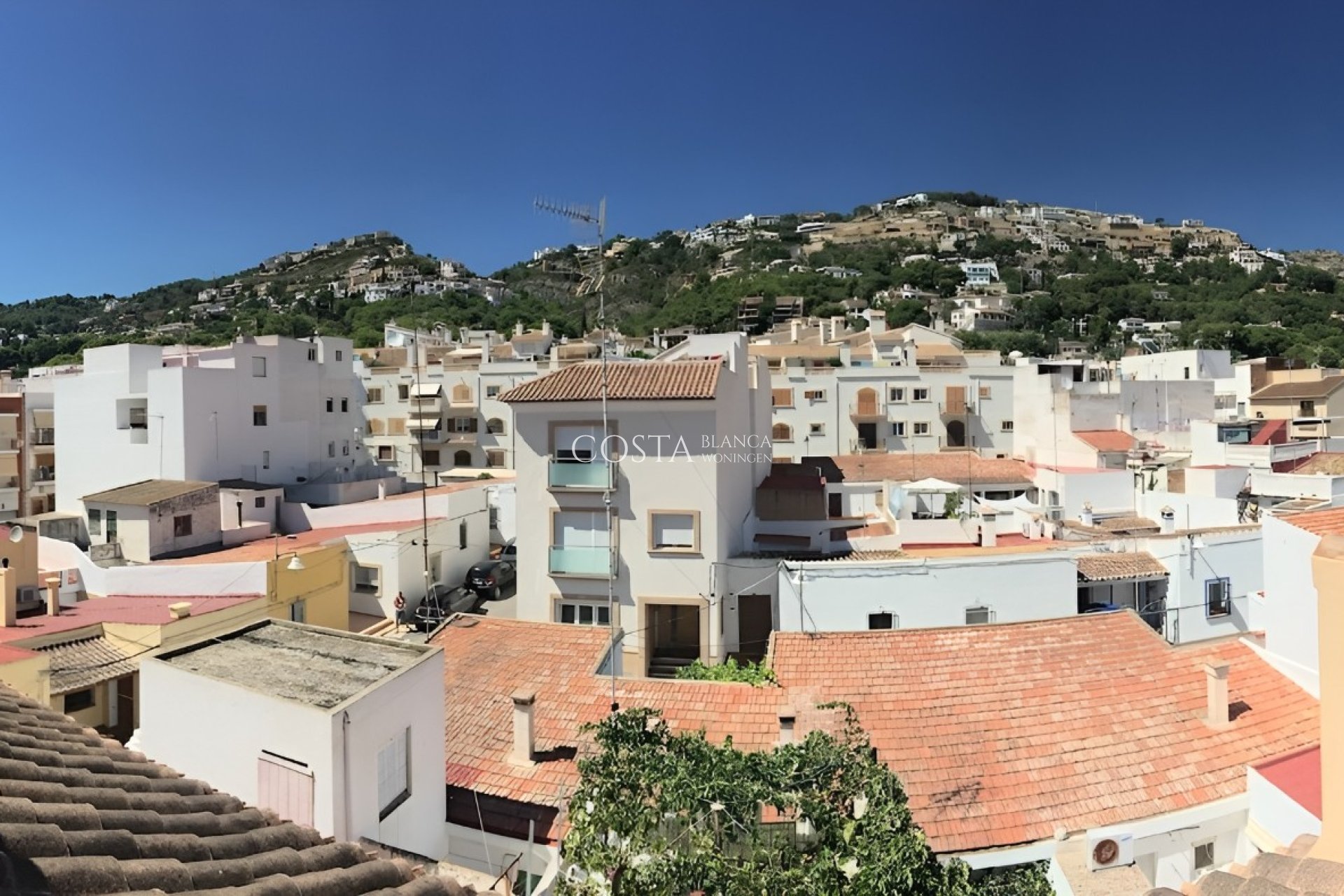 Herverkoop - Villa -
Jávea - Balcon al Mar