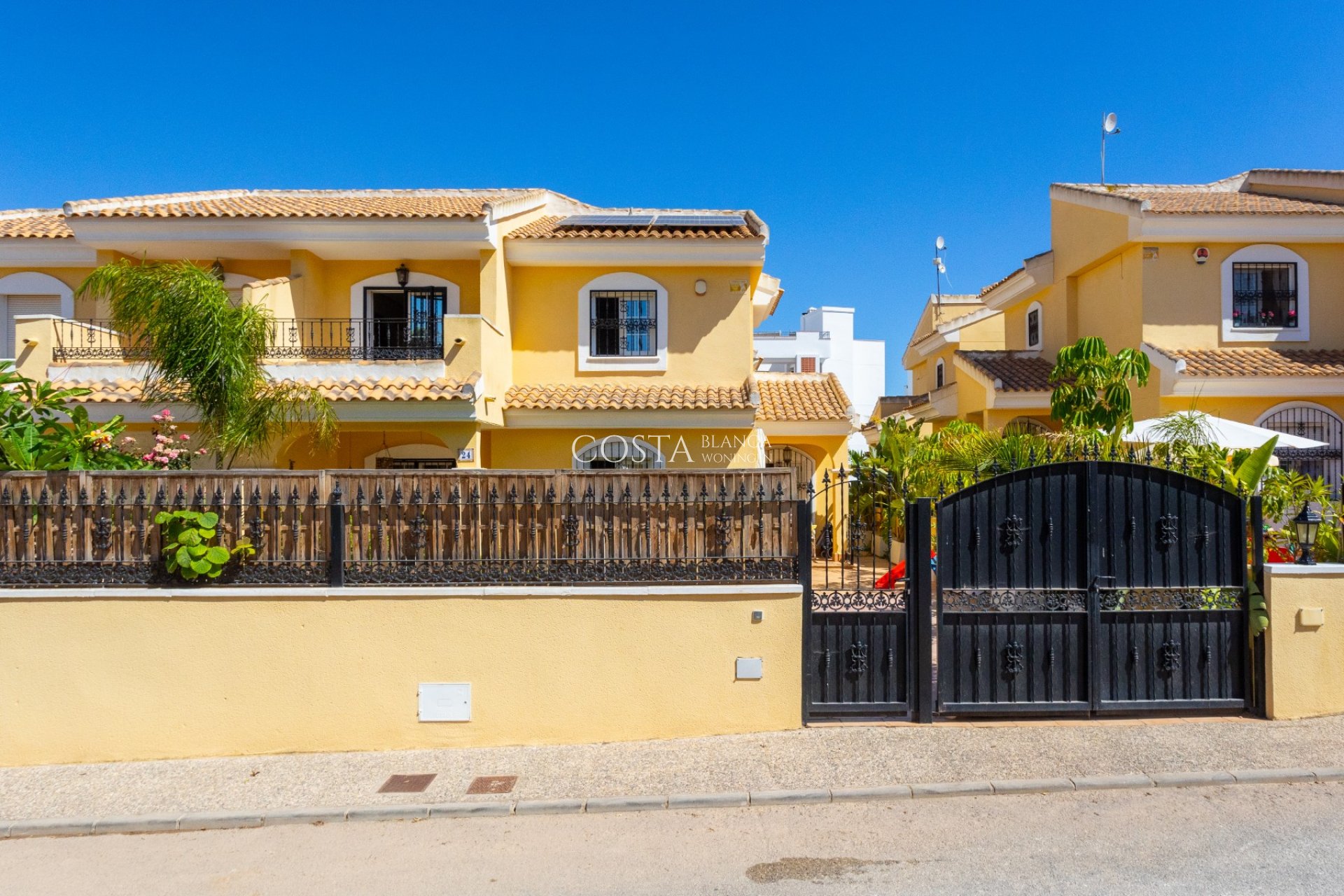 Herverkoop - Villa -
Orihuela Costa - Los Dolses