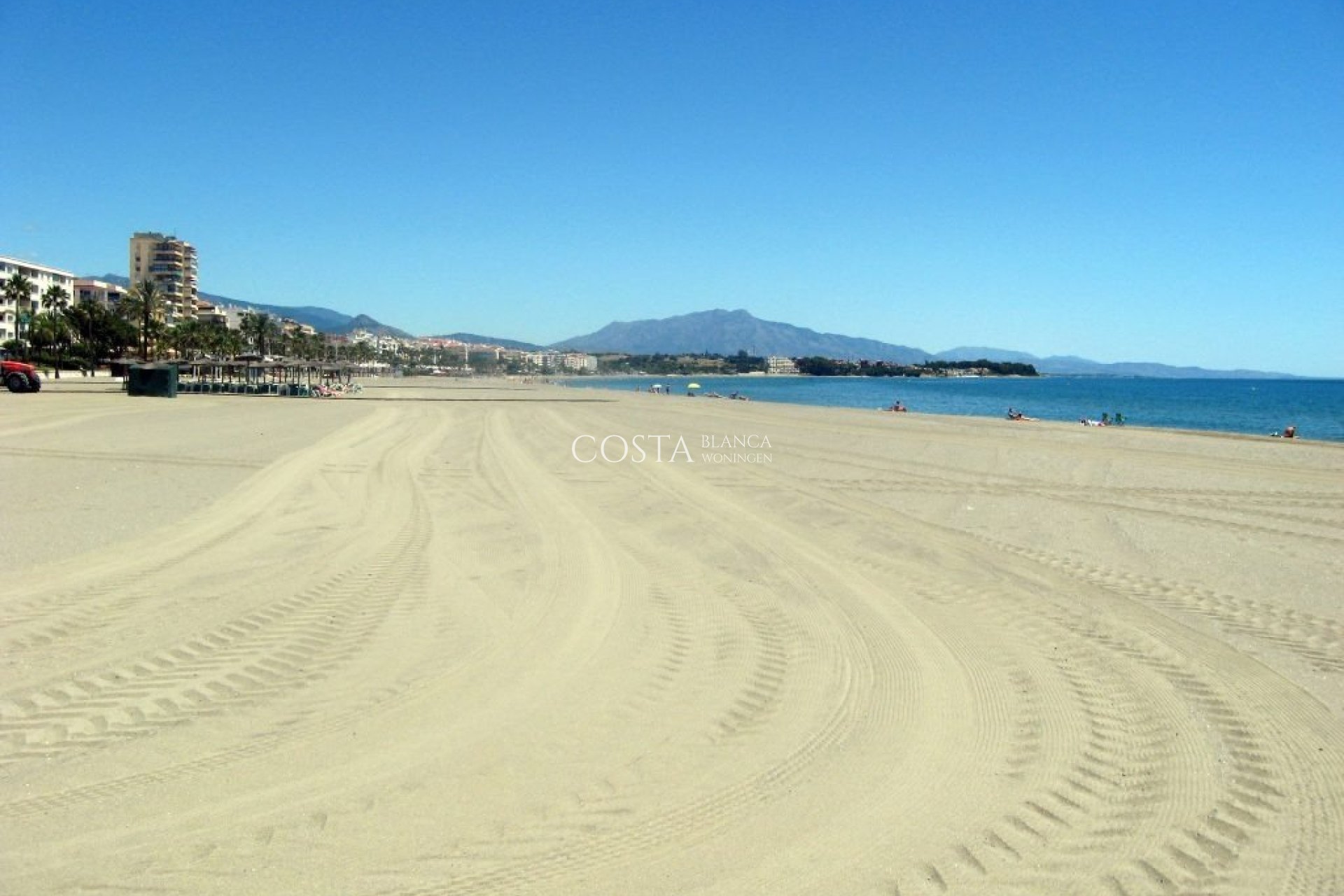 New Build - Apartment -
Estepona - Arroyo Enmedio