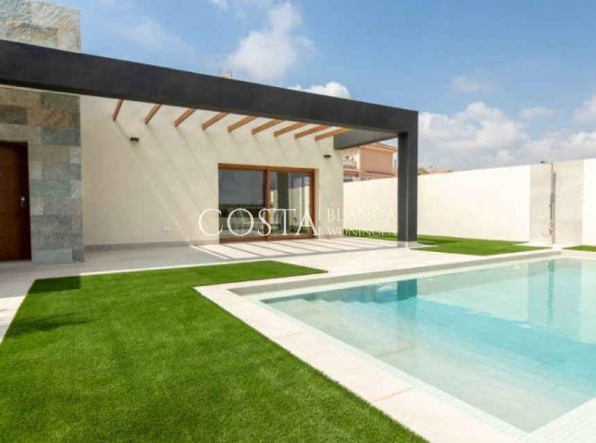 New Build - Villa -
Torrevieja - Los Altos