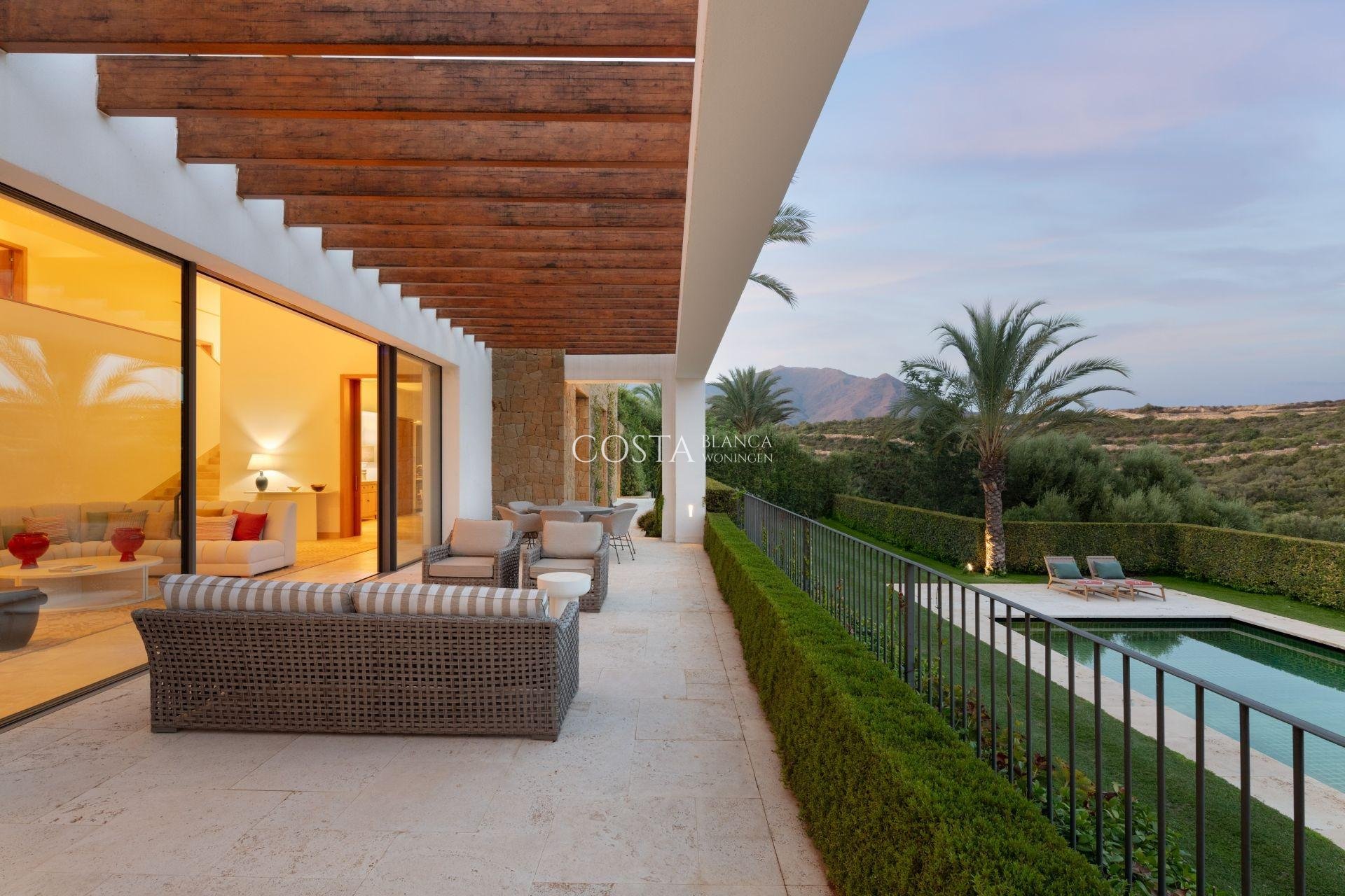 Nieuwbouw Woningen - Villa -
Casares - Pedregales