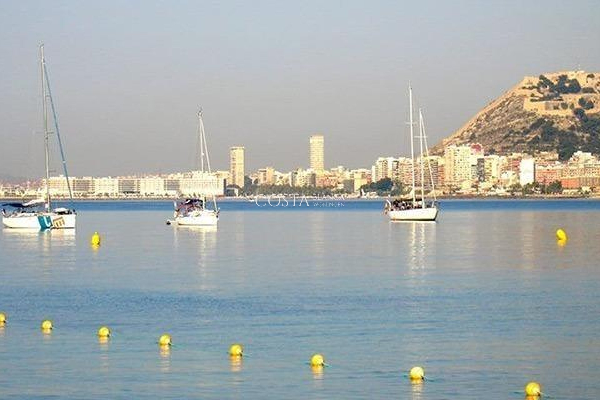 Nouvelle construction - Maison -
El Verger - Zona De La Playa