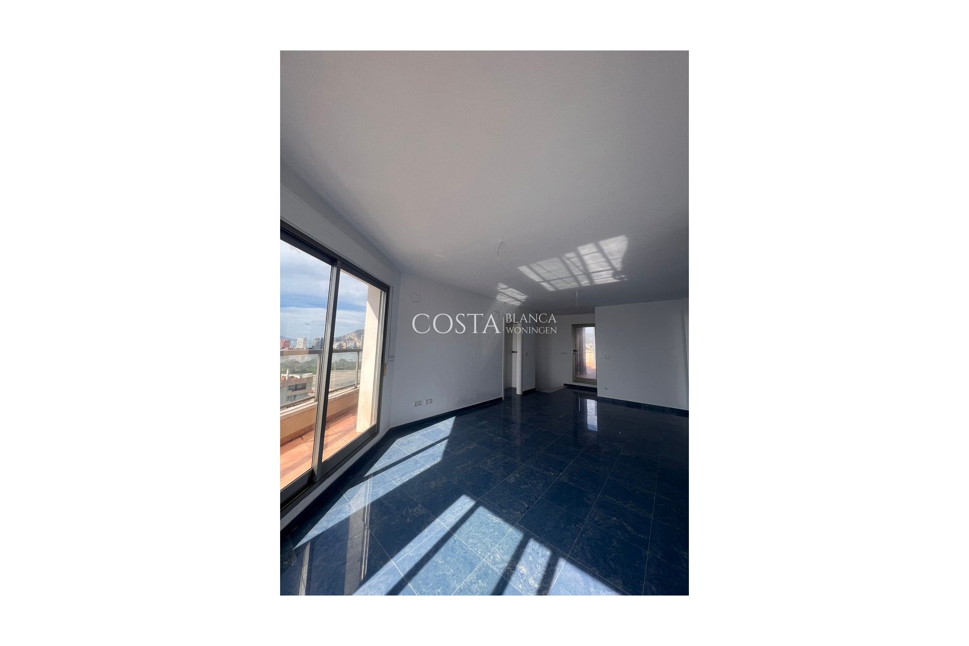 Nowy budynek - Apartament -
Calpe