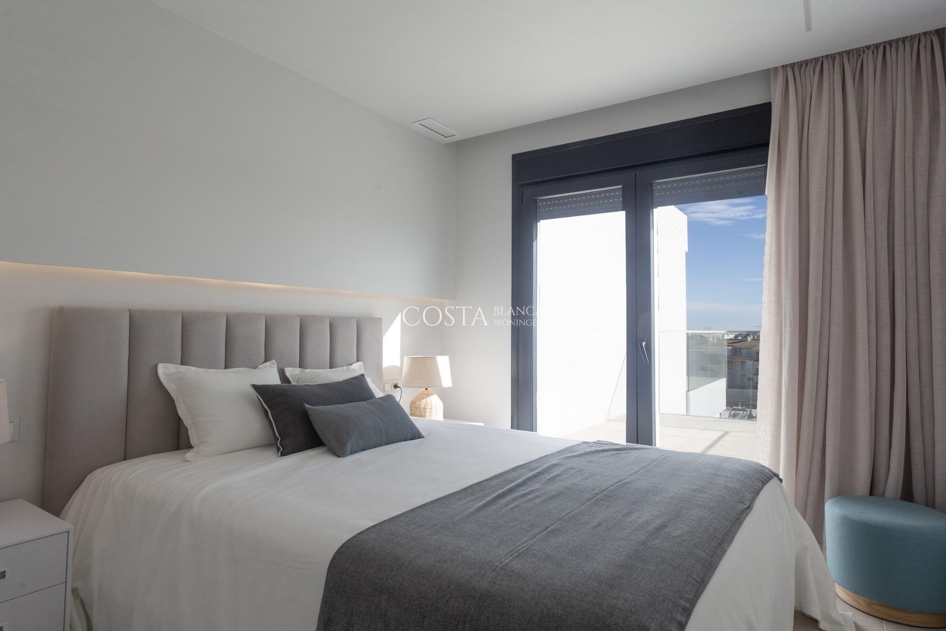 Nowy budynek - Apartament -
Denia - Las Marinas