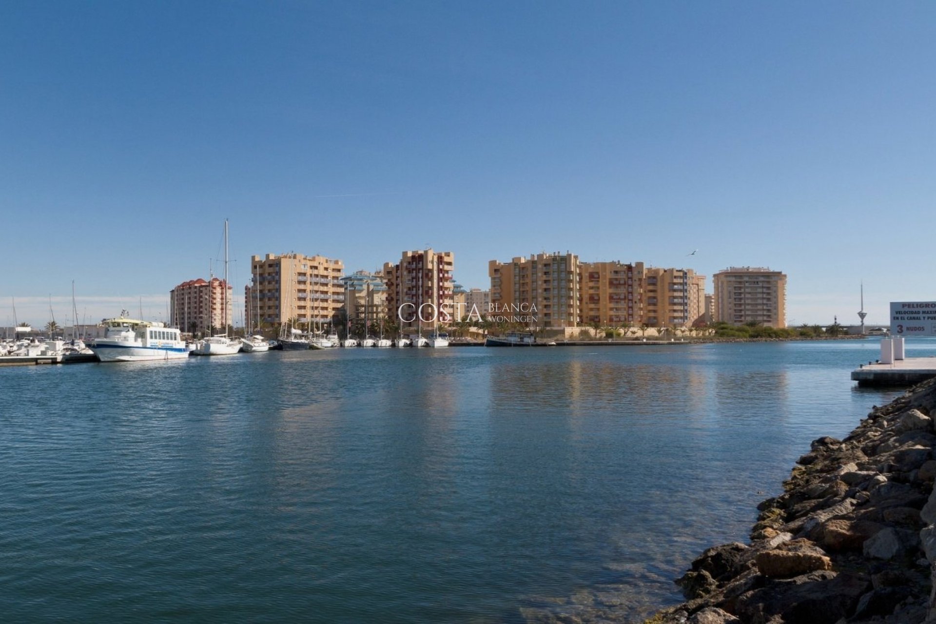 Nowy budynek - Apartament -
La Manga del Mar Menor - La Manga