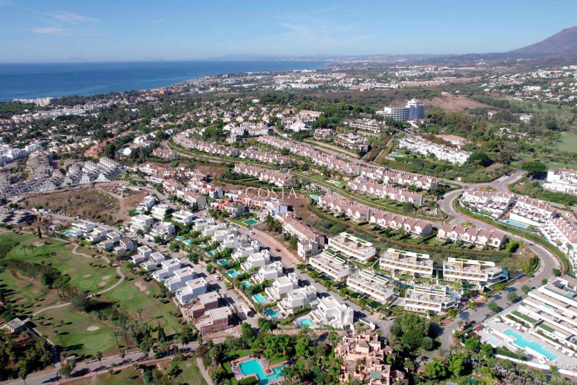 Nowy budynek - Dom -
Estepona - El Paraíso