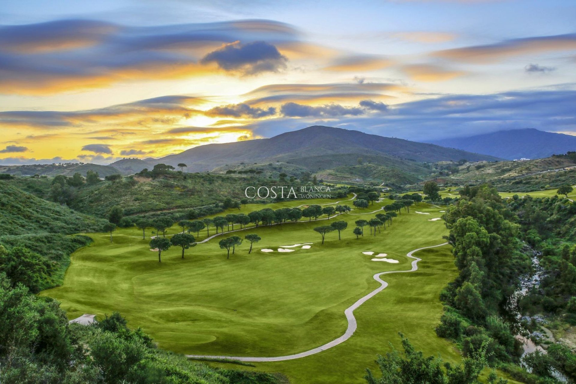 Nowy budynek - Dom -
Mijas - La Cala Golf