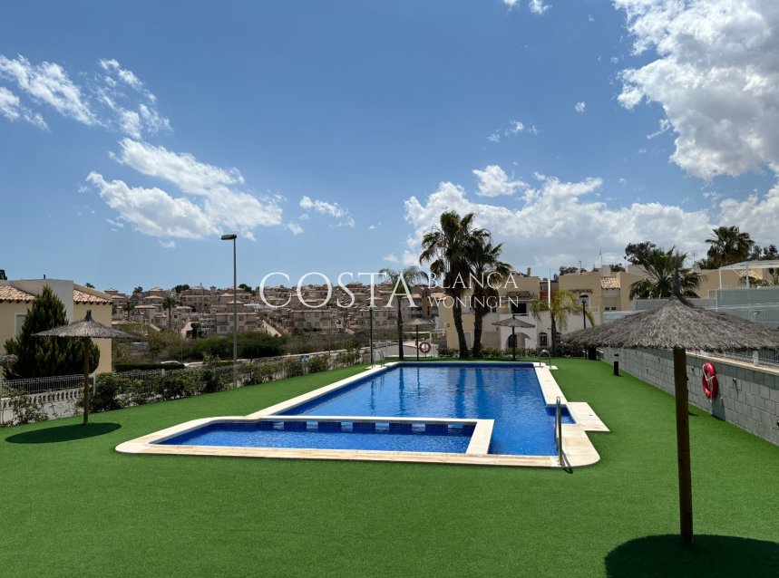 Odsprzedaż - Apartament -
Orihuela Costa - Villamartín