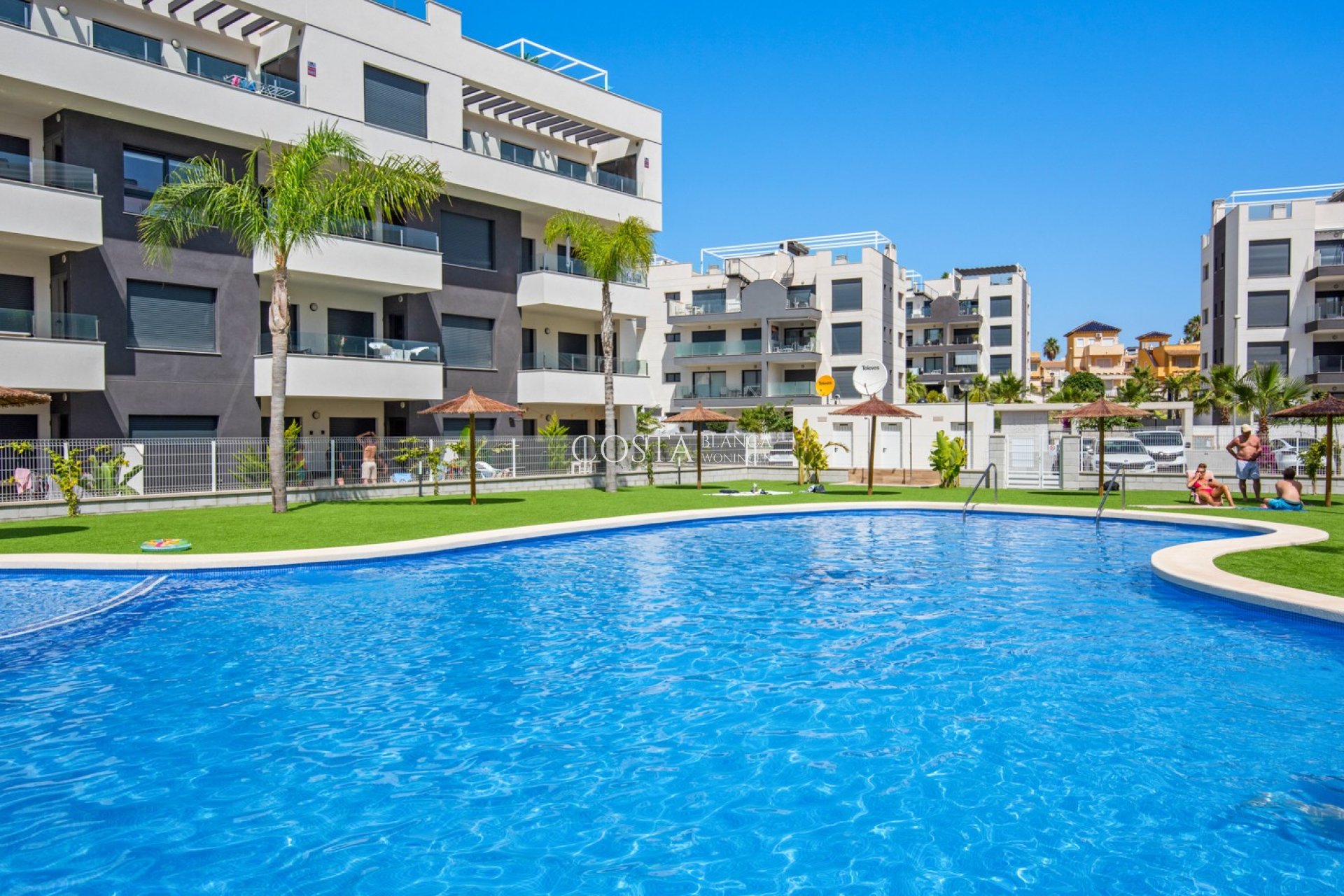 Odsprzedaż - Apartament -
Orihuela Costa - Villamartín