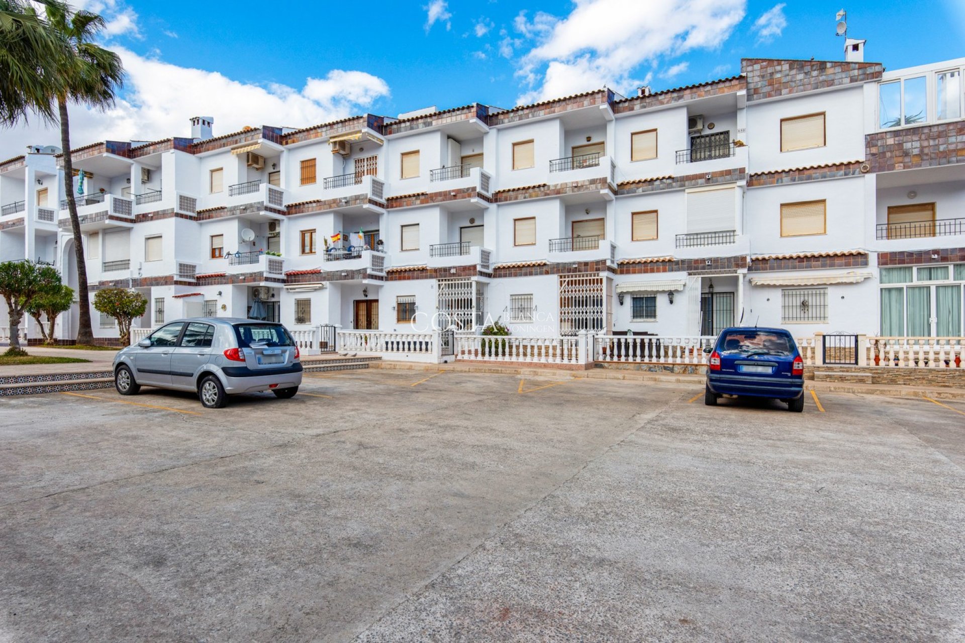 Odsprzedaż - Apartament -
Torrevieja - Punta Prima
