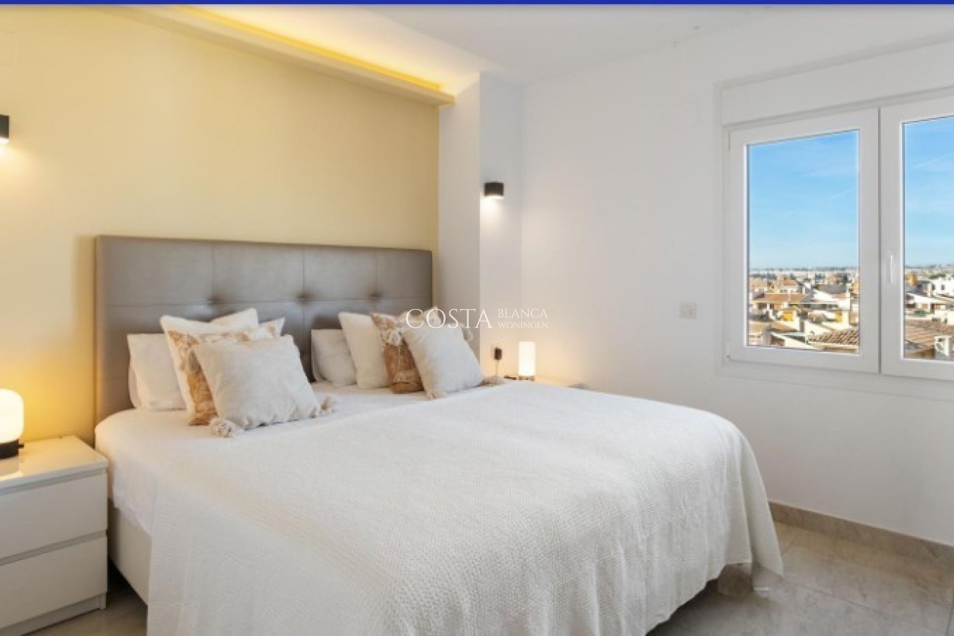 Odsprzedaż - Apartament -
Torrevieja* - Punta Prima*