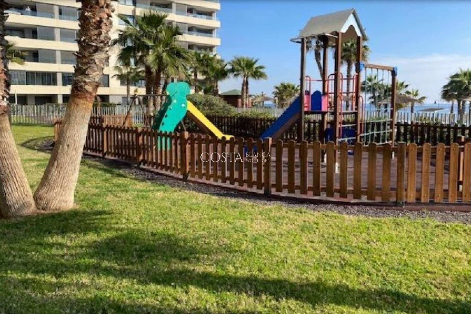 Odsprzedaż - Apartament -
Torrevieja* - Punta Prima*