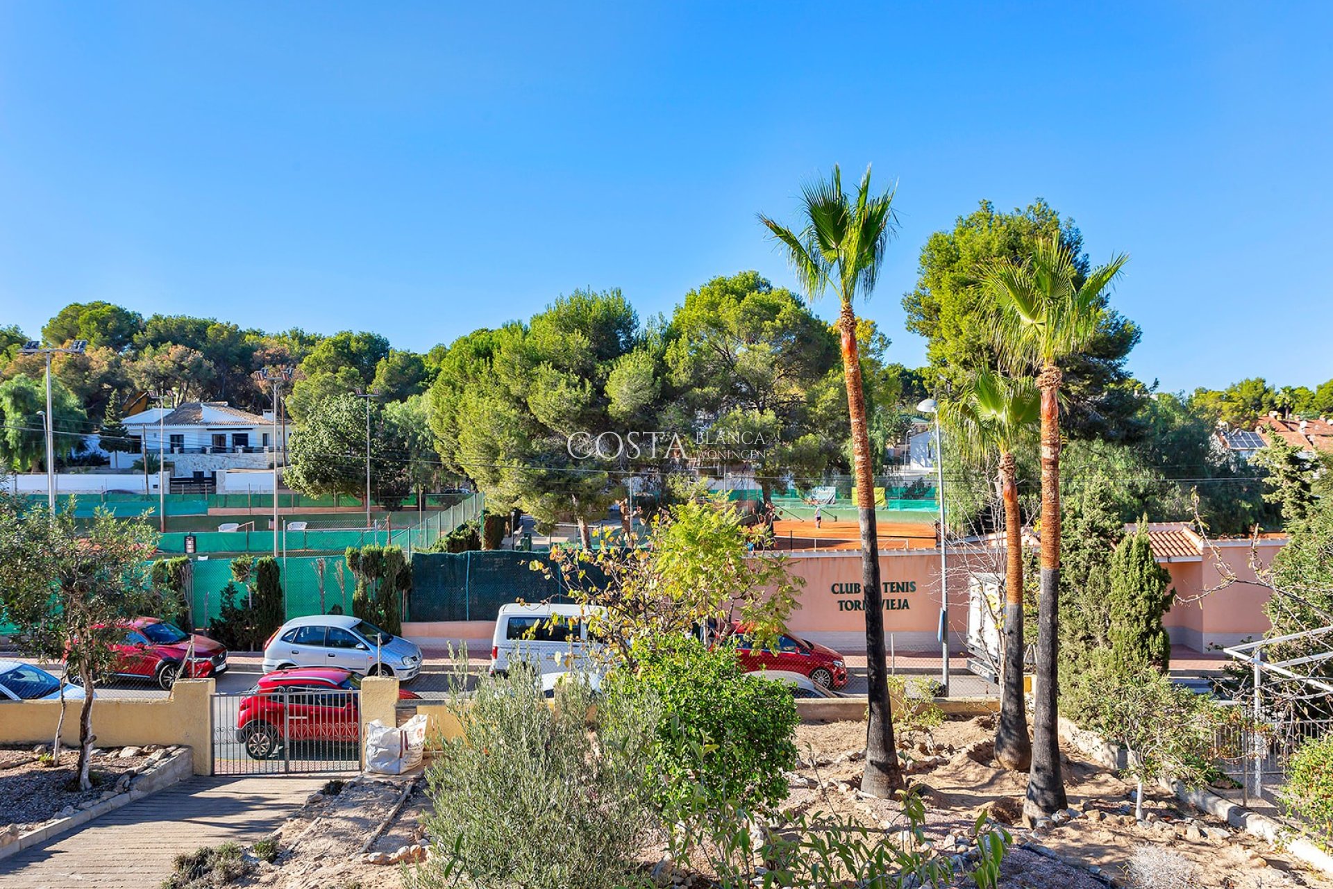 Odsprzedaż - Willa -
Torrevieja - Los Balcones