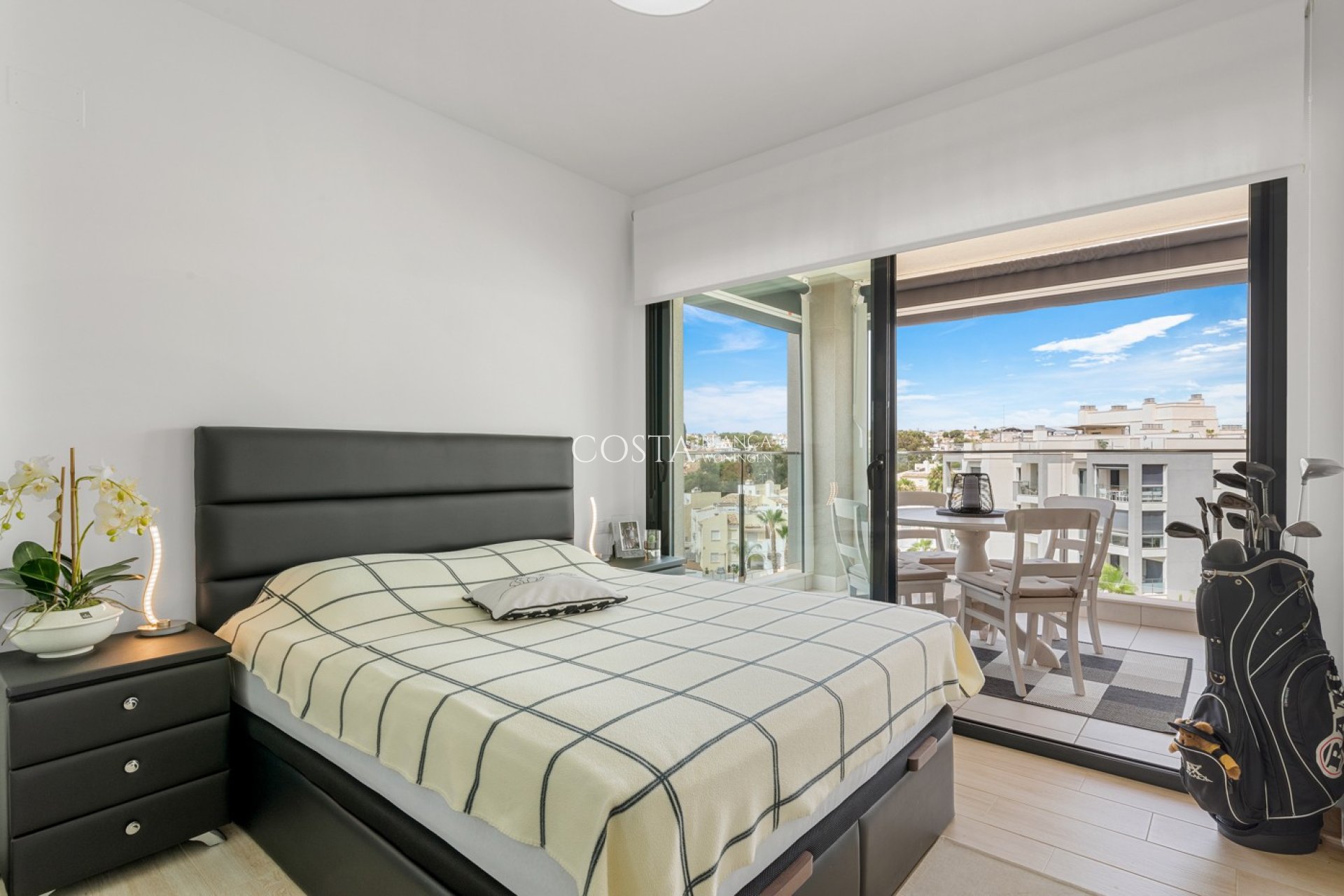 Resale - Apartment -
Orihuela Costa - Villamartín