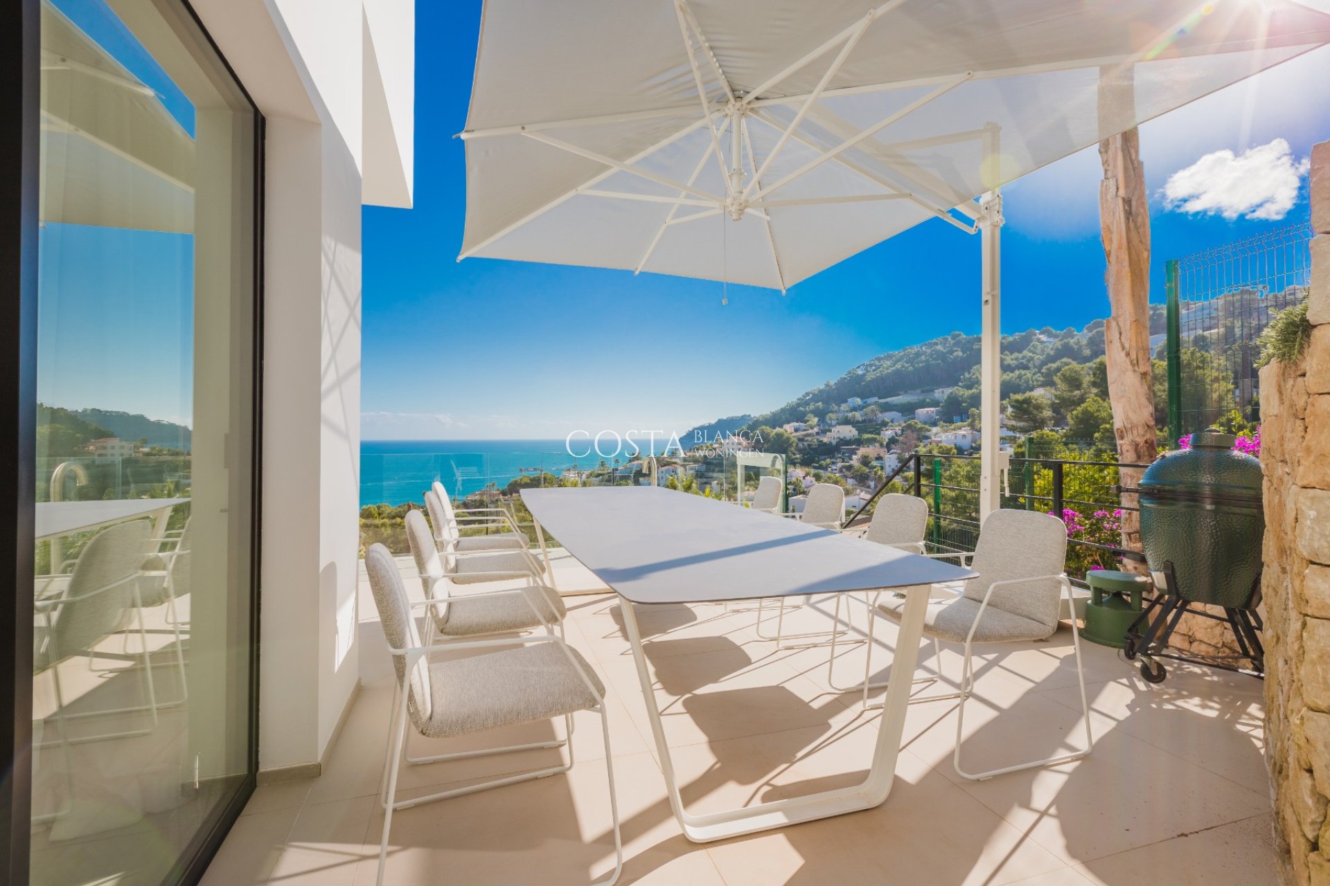 Resale - Villa -
Jávea - Balcon al Mar