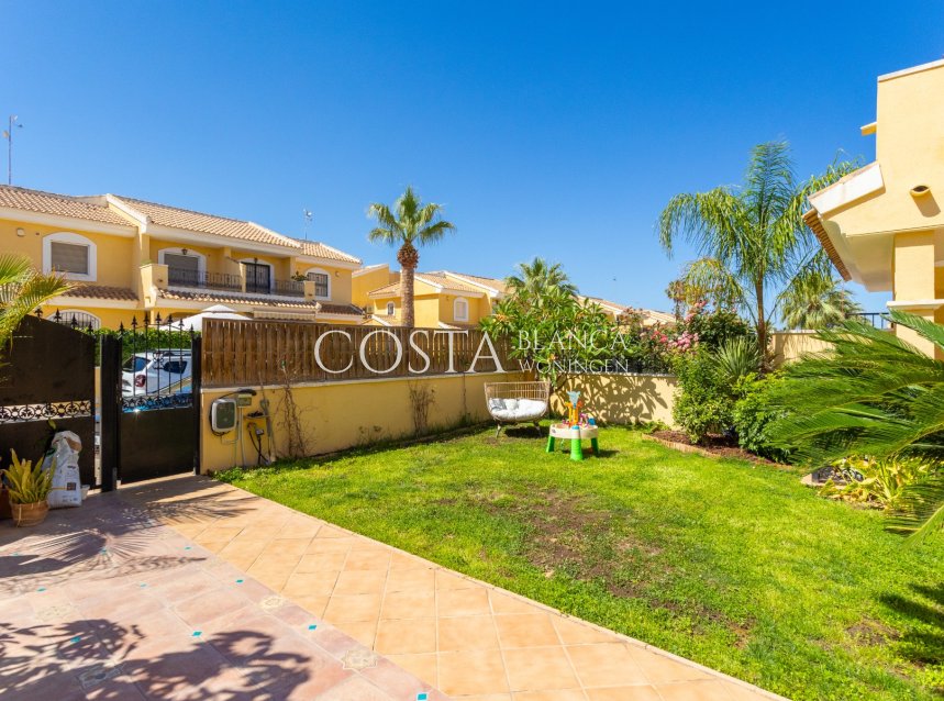 Resale - Villa -
Orihuela Costa - Los Dolses