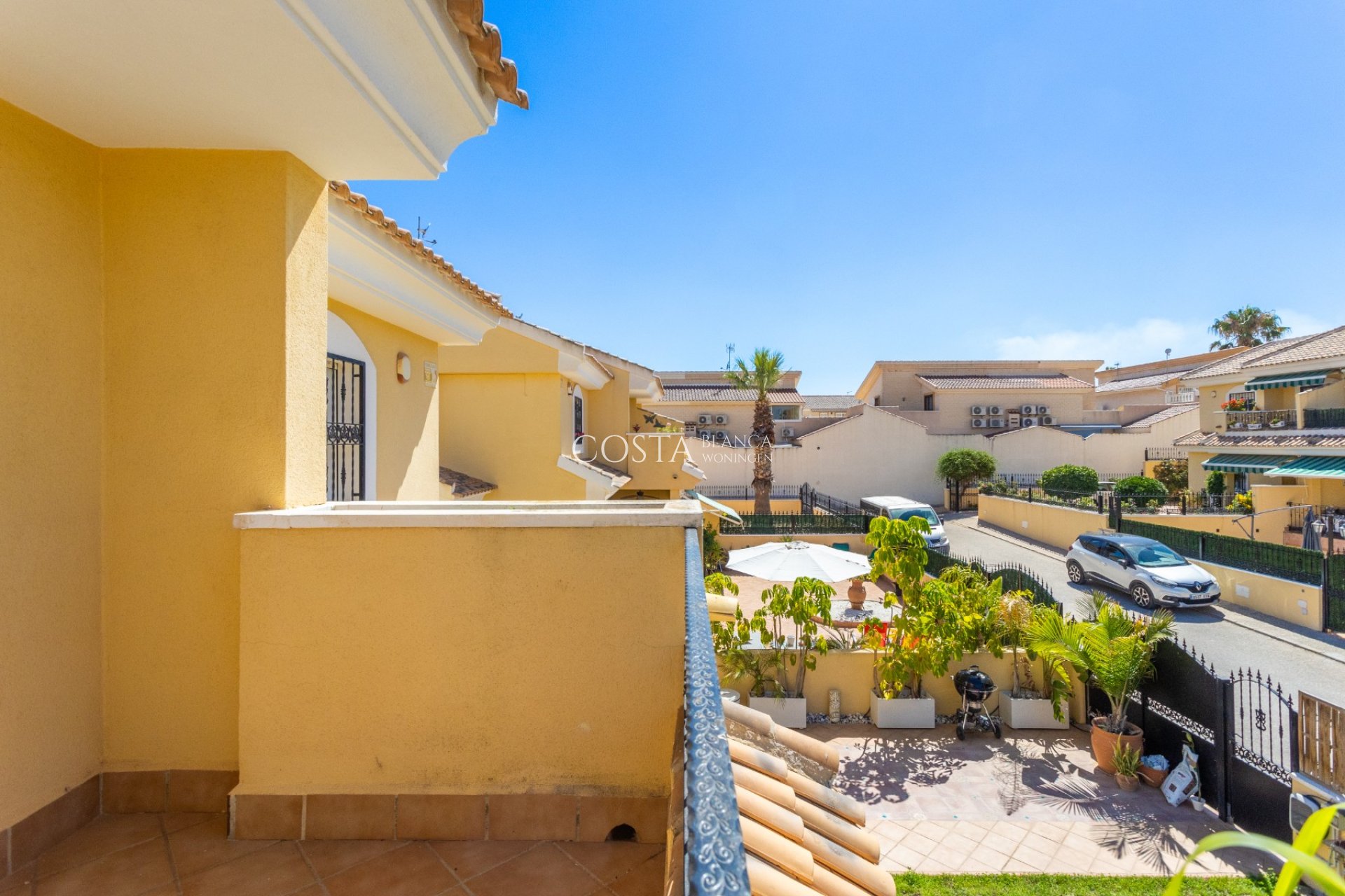 Resale - Villa -
Orihuela Costa - Los Dolses