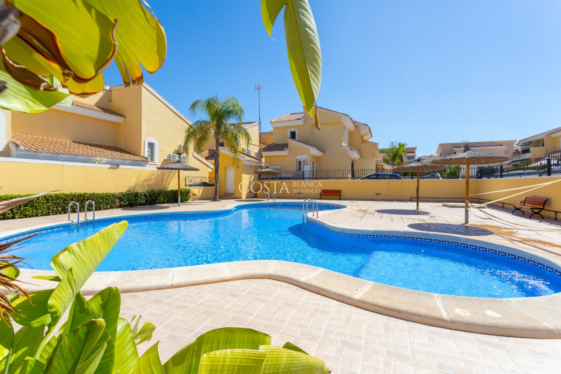 Resale - Villa -
Orihuela Costa - Los Dolses