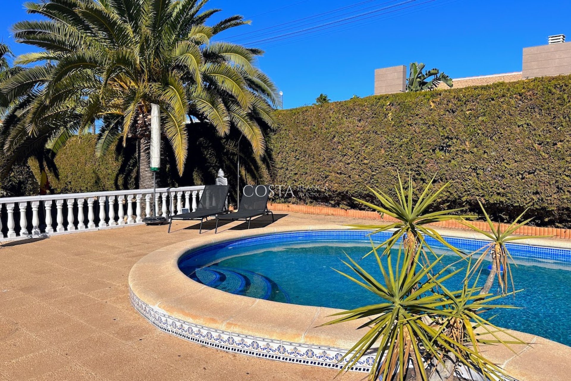 Resale - Villa -
Torrevieja - El Chaparral