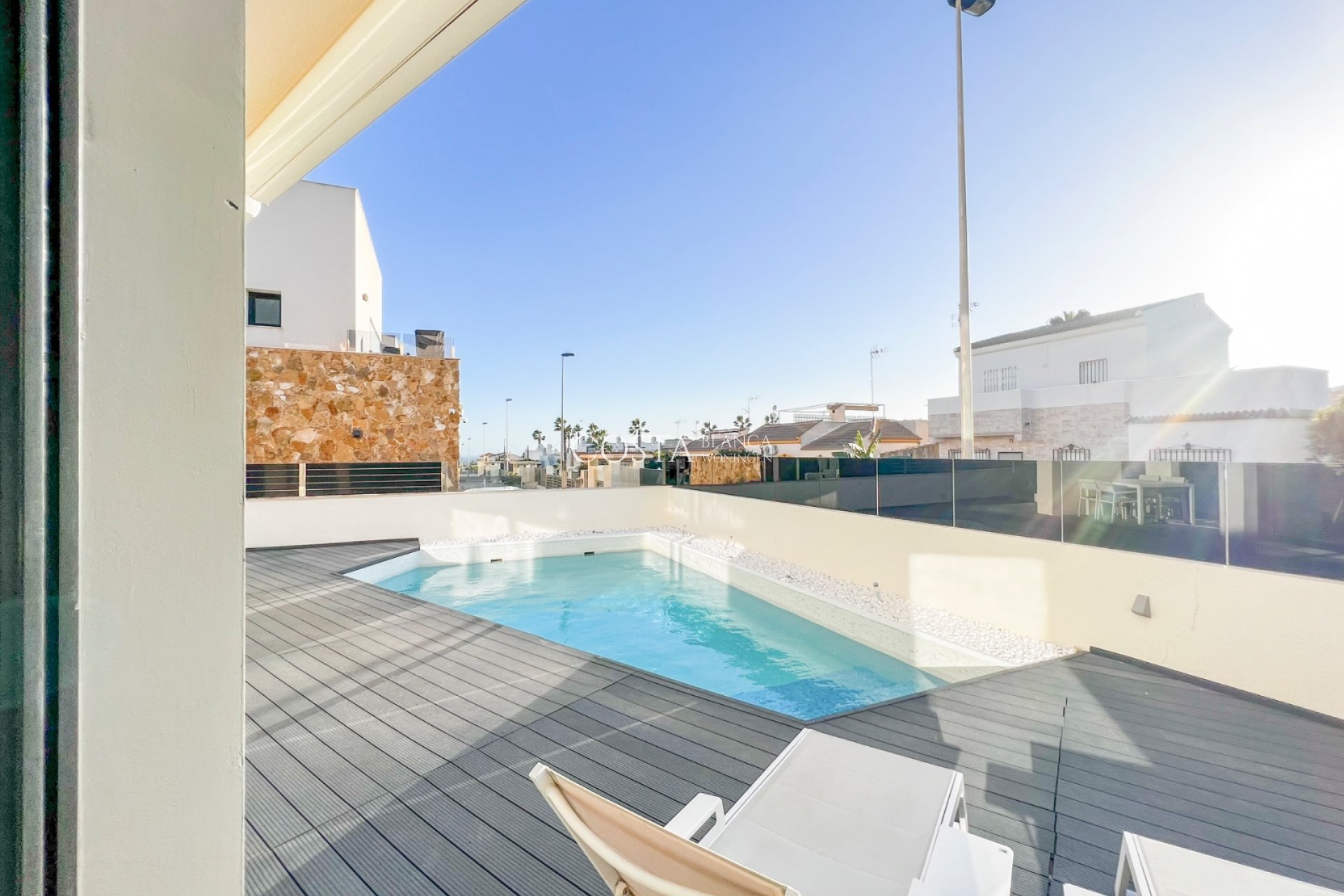 Resale - Villa -
Torrevieja