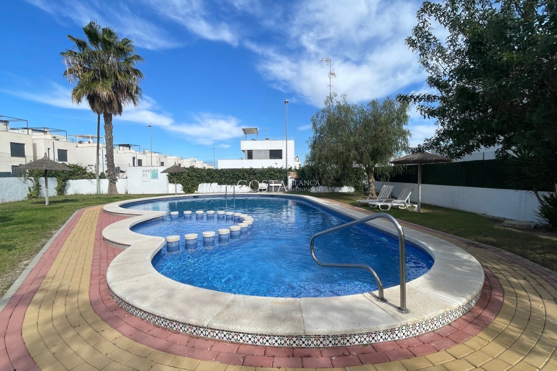 Revente - Maison -
Orihuela Costa - Villamartín