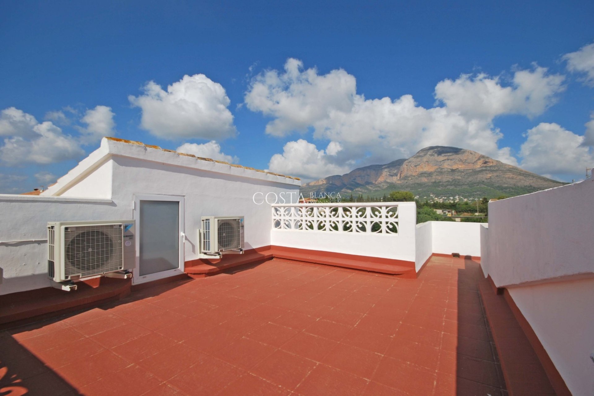 Revente - Villa -
Jávea - Montgó