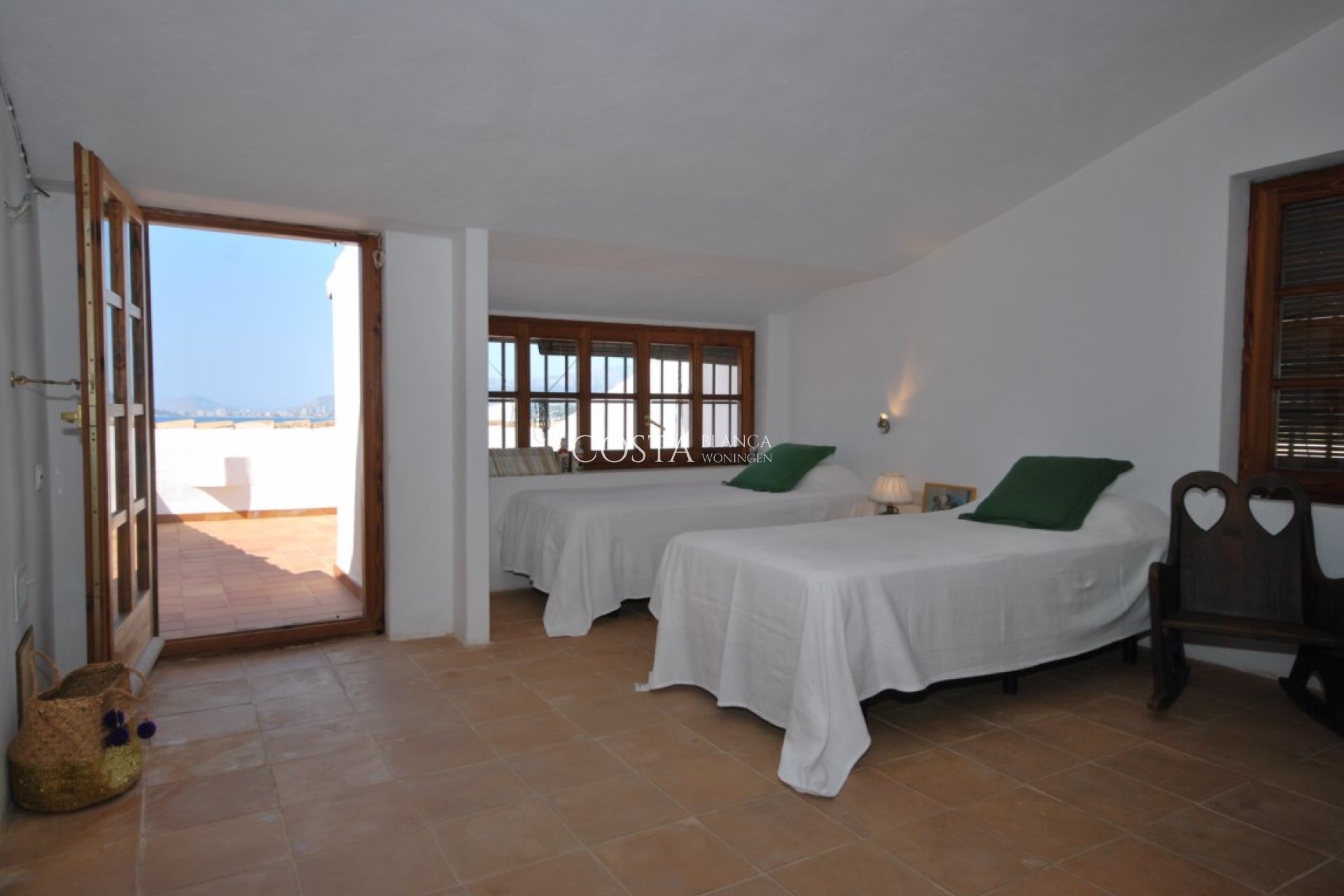 Revente - Villa -
Moraira - Benimeit