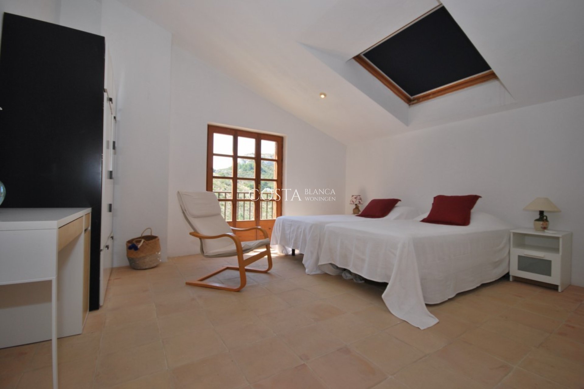 Revente - Villa -
Moraira - Benimeit