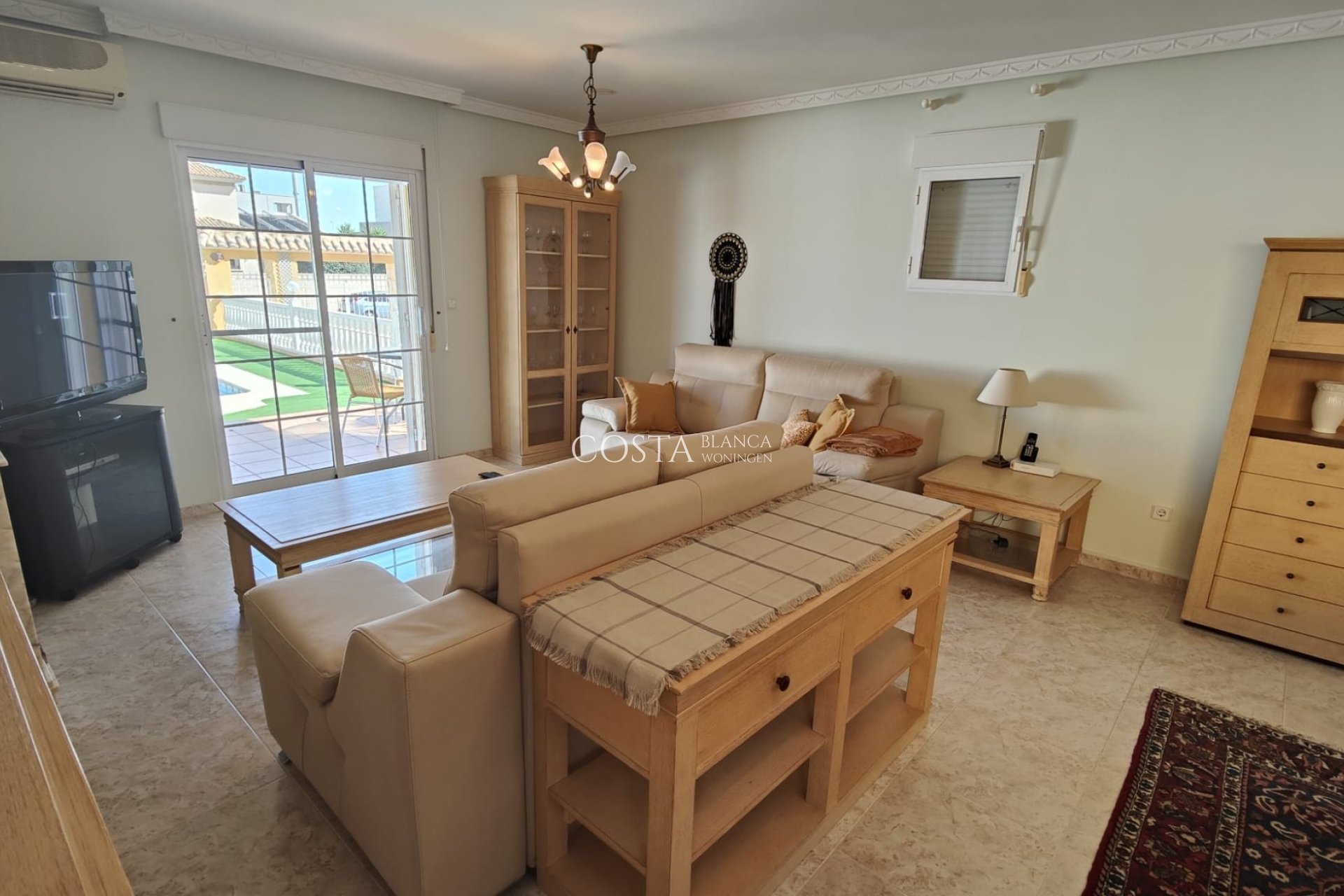 Revente - Villa -
Orihuela Costa - La Zenia