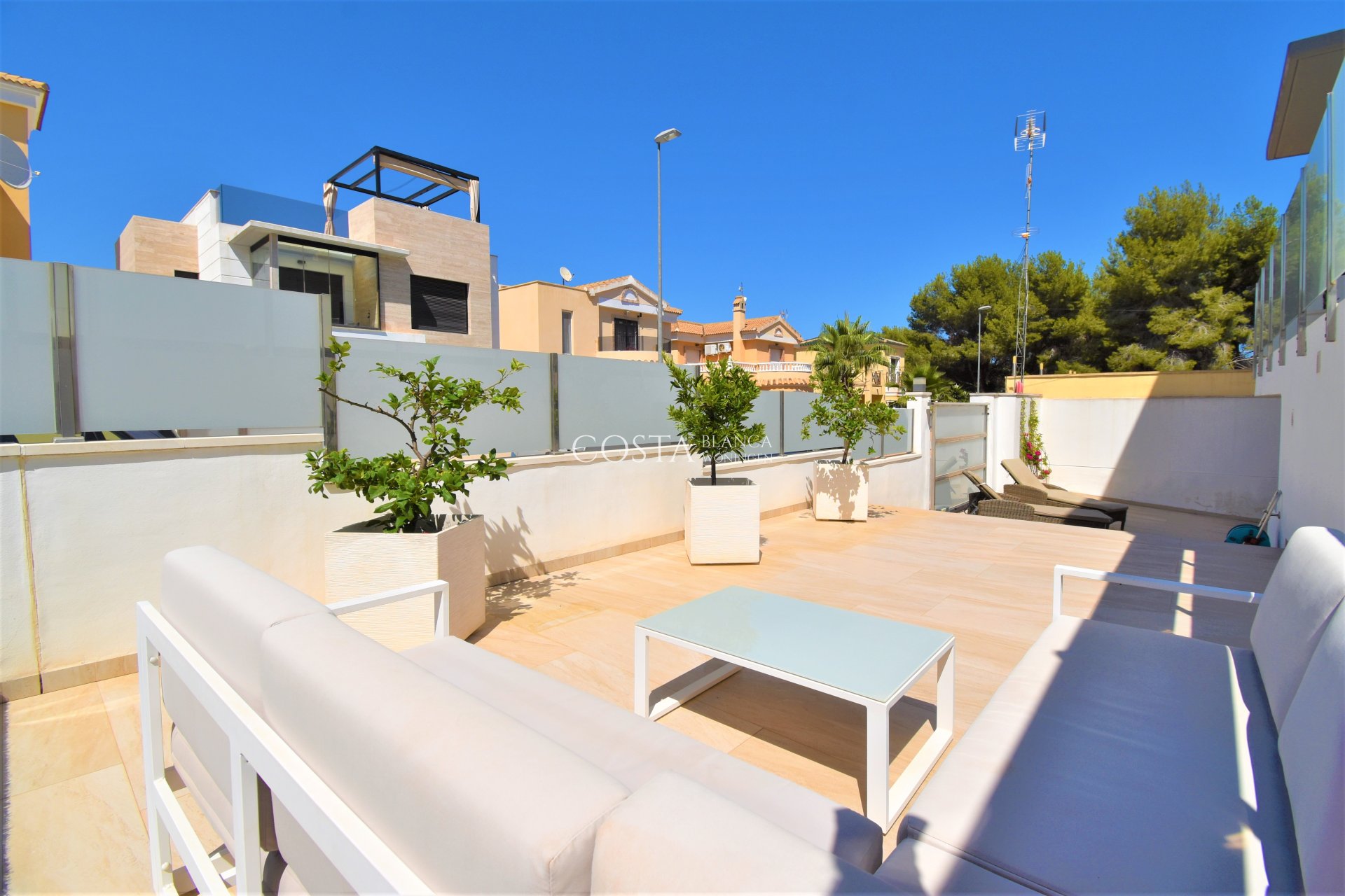 Revente - Villa -
Orihuela Costa - Villamartín