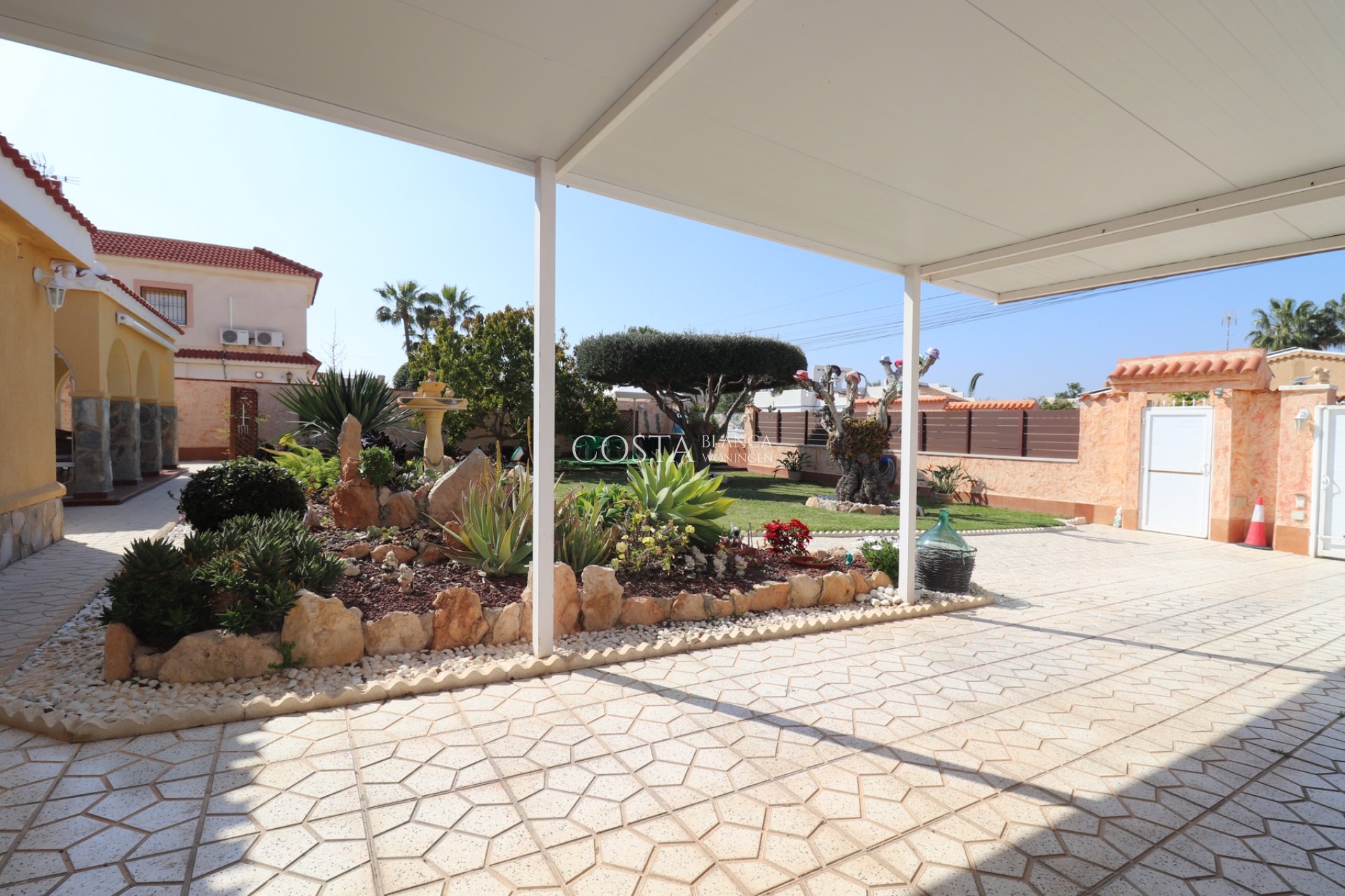 Revente - Villa -
Torrevieja - Chaparral