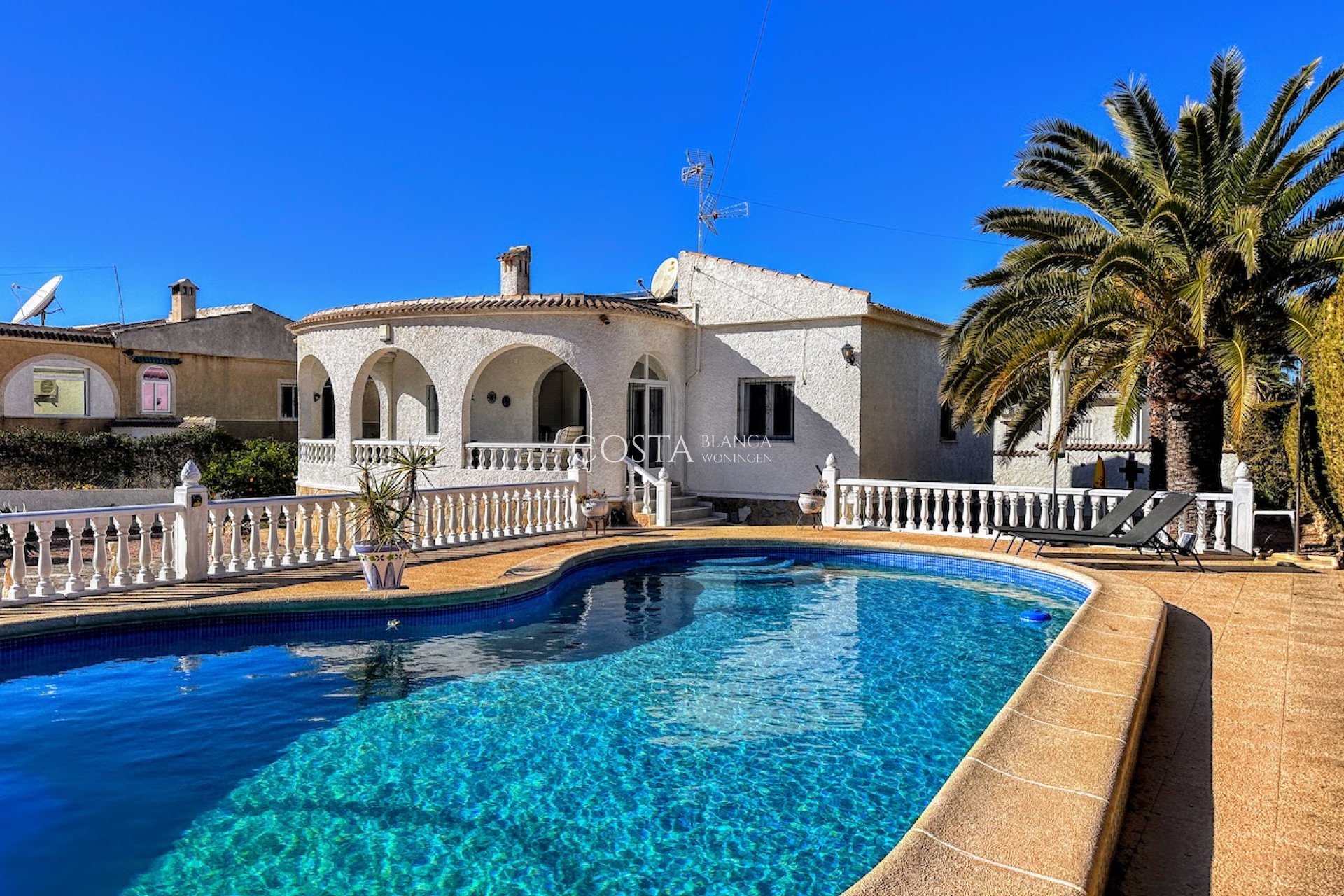 Revente - Villa -
Torrevieja - El Chaparral