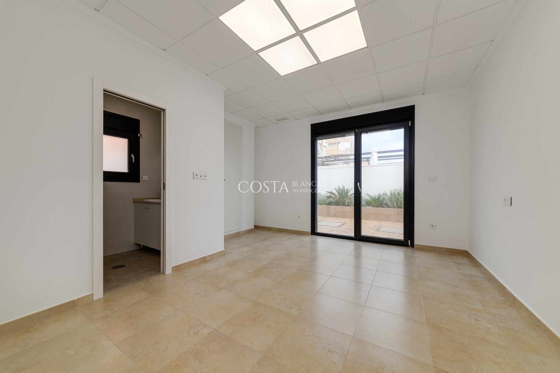 Revente - Villa -
Torrevieja - La Mata