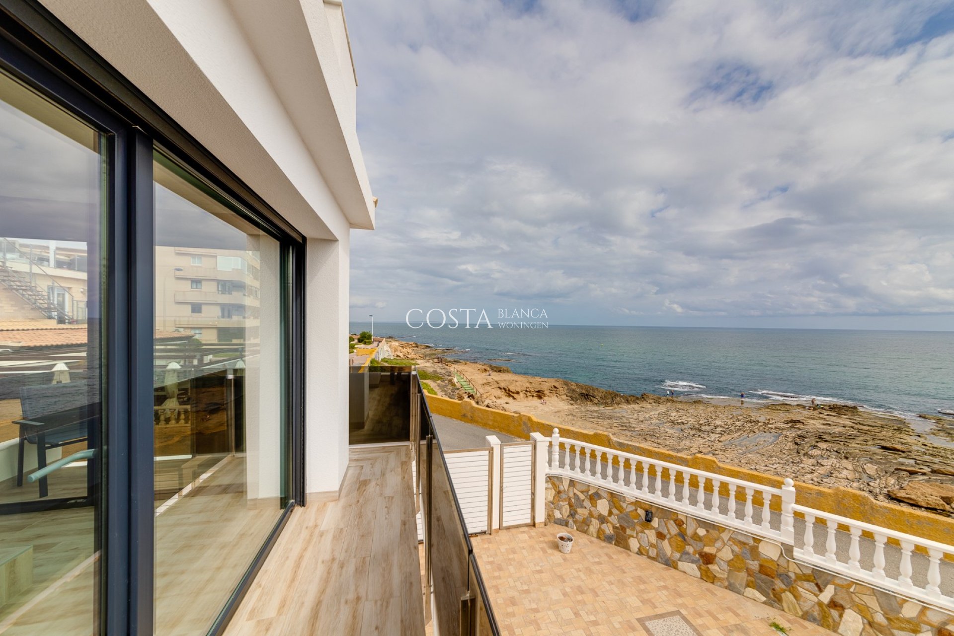 Revente - Villa -
Torrevieja - La Mata