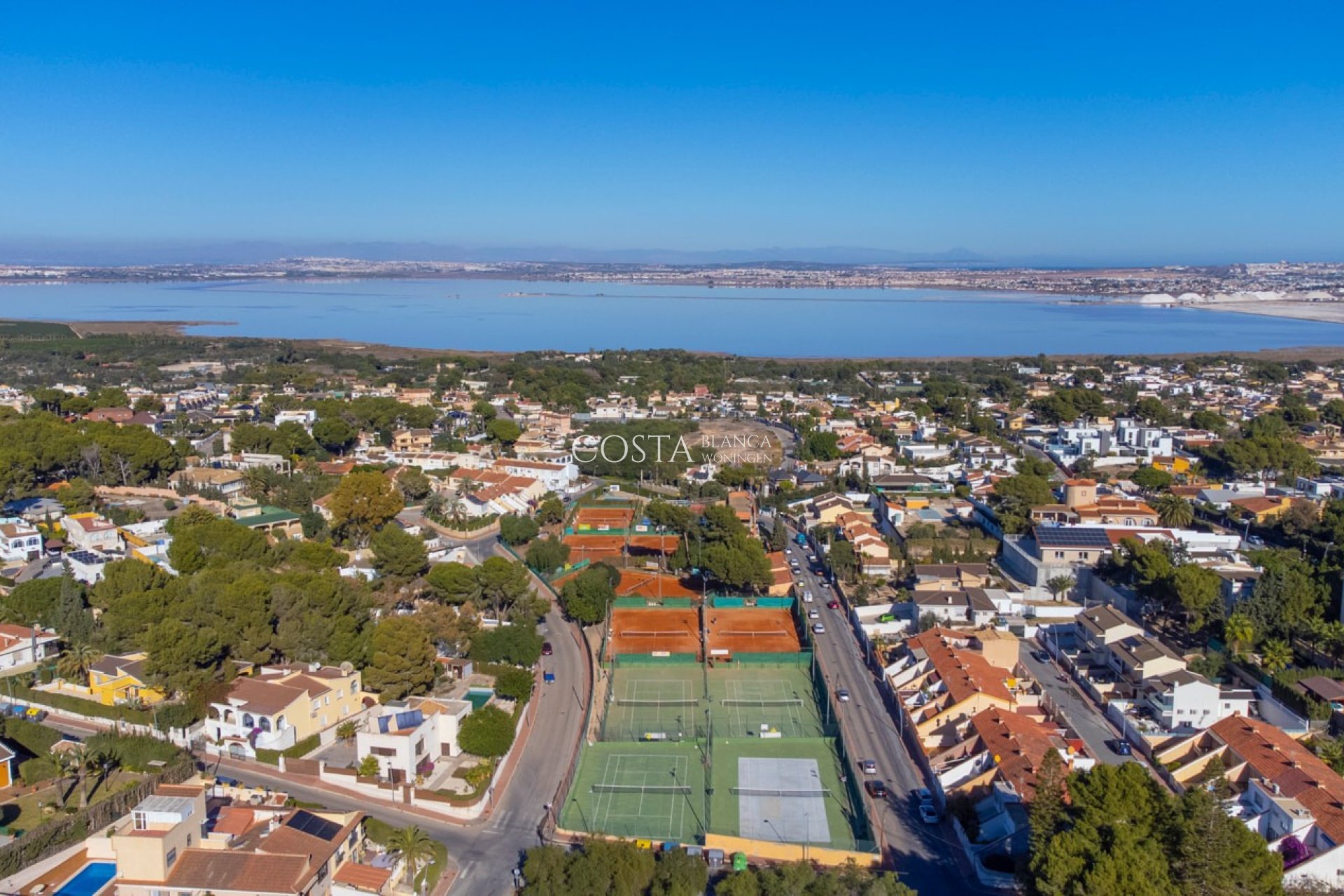 Revente - Villa -
Torrevieja - Los Balcones