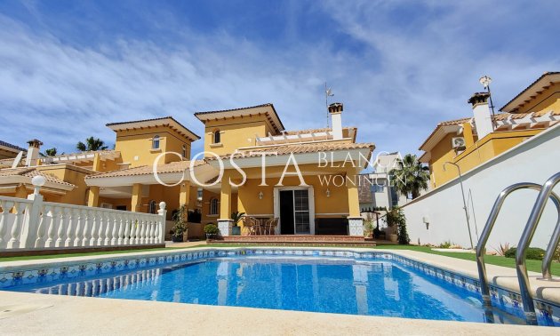 Villa - Resale - Orihuela Costa - La Zenia