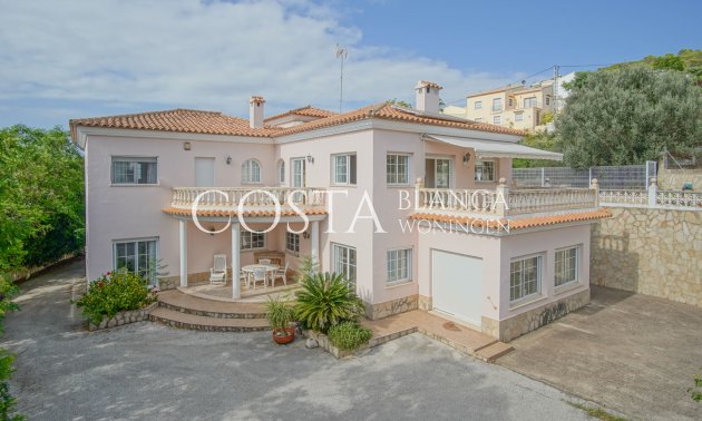 Villa - Revente - Orba - Aspre