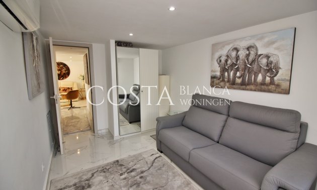 Resale - Villa -
Villamartín