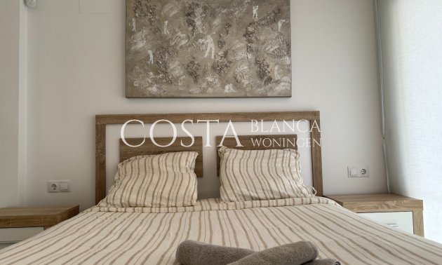 Odsprzedaż - Apartament -
Orihuela Costa - Villamartín