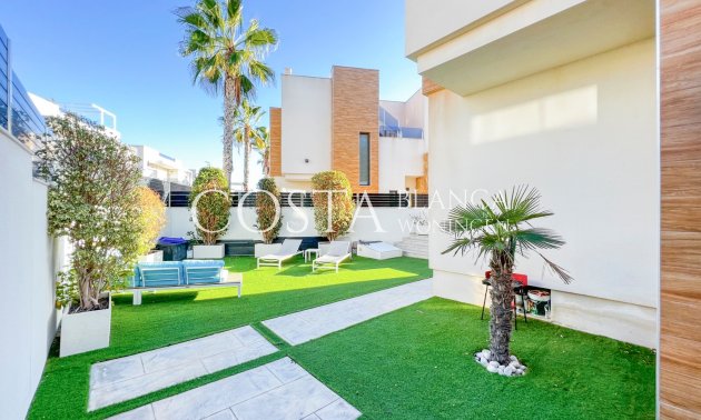 Revente - Villa -
Torrevieja