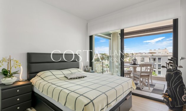 Resale - Apartment -
Orihuela Costa - Villamartín