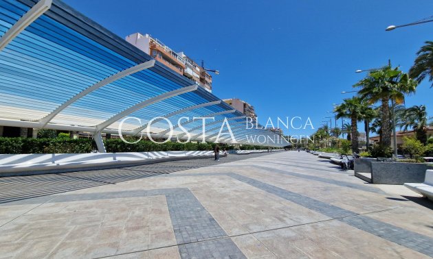 New Build - Apartment -
Torrevieja - Playa de los Locos