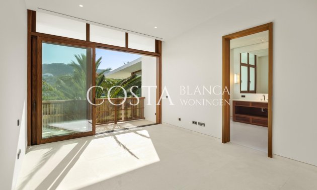 Nieuwbouw Woningen - Villa -
Casares - Pedregales