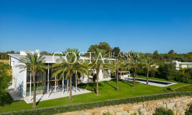 Nieuwbouw Woningen - Villa -
Casares - Pedregales