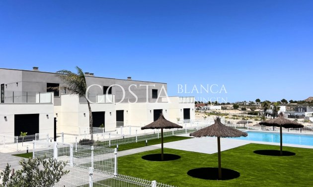 Nowy budynek - Dom -
BAOS Y MENDIGO - Altaona Golf And Country Village