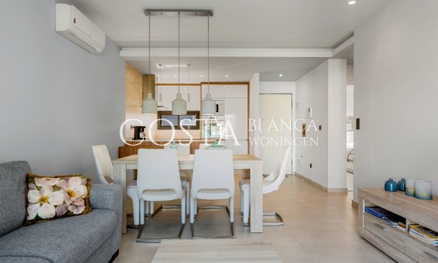 Resale - Apartment -
Guardamar del Segura - El Raso