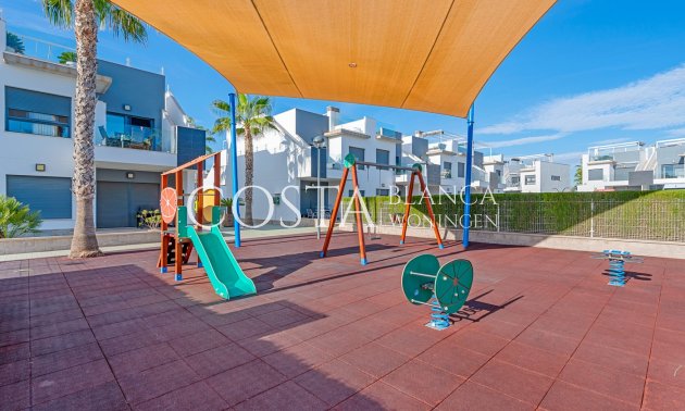 Resale - Apartment -
Pilar de la Horadada