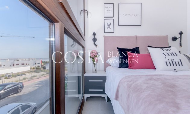 Nowy budynek - Apartament -
Torrevieja - Los Balcones