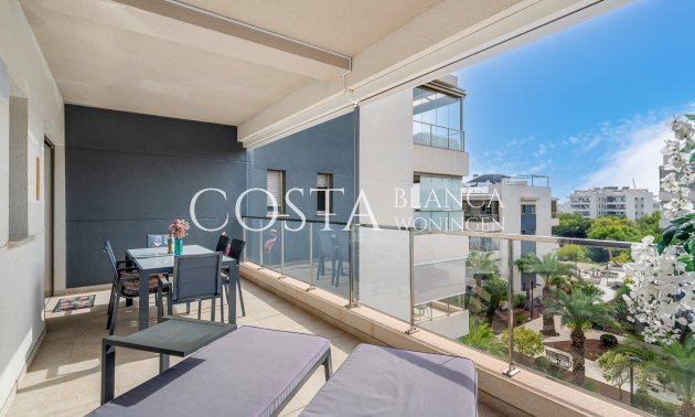 Resale - Apartment -
Orihuela Costa - Los Dolses