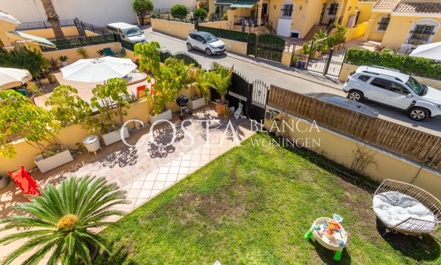 Resale - Villa -
Orihuela Costa - Los Dolses